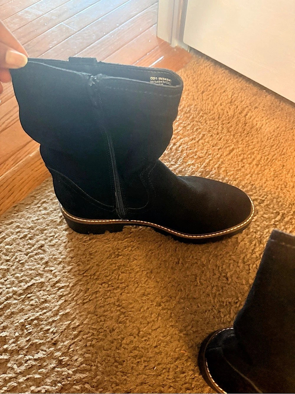 White Mountain Black Leather Boots US 8.5 NWT